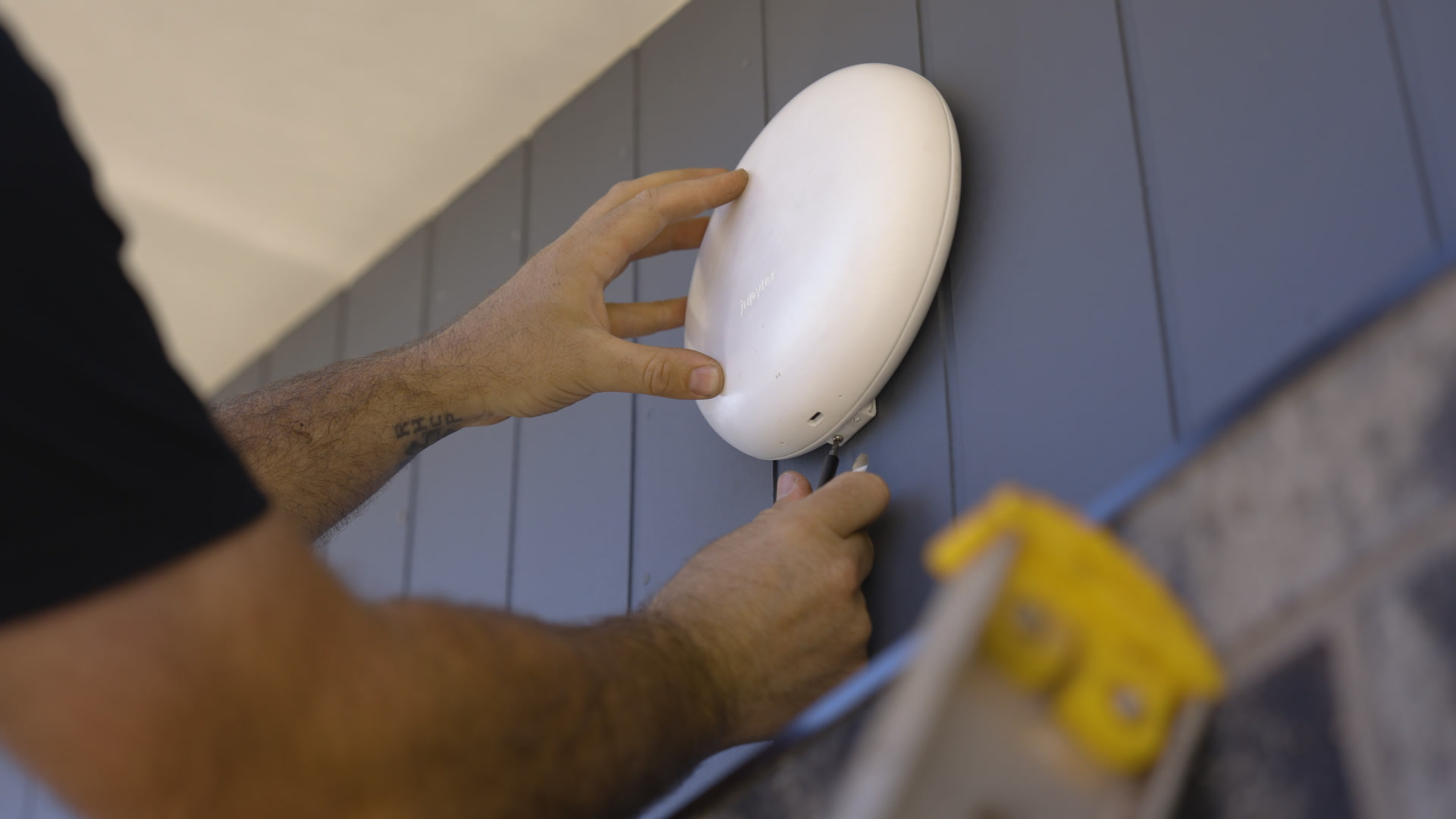 Installing the Outdoor Halo